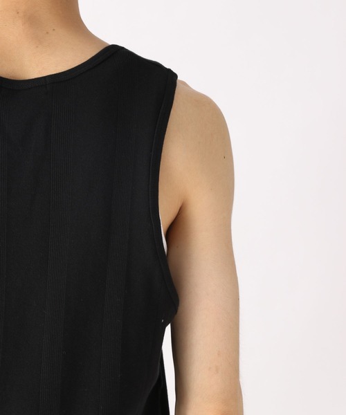 niko and...（ニコアンド）の「USAコットンランダムリブタンクトップ（タンクトップ・メンズ・オフホワイト/ブラック・LARGE/MEDIUM）」の11枚目の写真