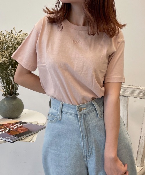 WEGO（ウィゴー）の「WEGO/ワンポイント刺繍ショートT（Tシャツ/カットソー・レディース・ホワイト/ピンク・FREE）」の2枚目の写真