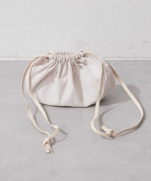 SHENERY（シーナリー）の「【WEB限定カラー：ブルー/ピンク】レザーデザインミニバッグ（トートバッグ・レディース・パープル/オフホワイト/ピンク/オレンジ/ブルー・FREE）」の14枚目の写真