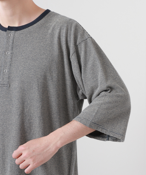 JOURNAL STANDARD J.S HOMESTEAD(ジャーナルスタンダードホームステッド)の「【J.S Homestead】コットン/ヘンプ ヘンリーネック Tシャツ(Tシャツ/カットソー・メンズ・ブラック系その他/ネイビー/アイボリー/ベージュ系その他/ライトグレー・MEDIUM/LARGE)」の13枚目の写真
