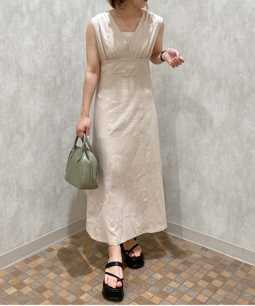 archives（アルシーヴ）の「バックシャンノースリーブワンピース（ワンピース・レディース・ブラック/オレンジ/アイボリー/モカ・MEDIUM）」の7枚目の写真