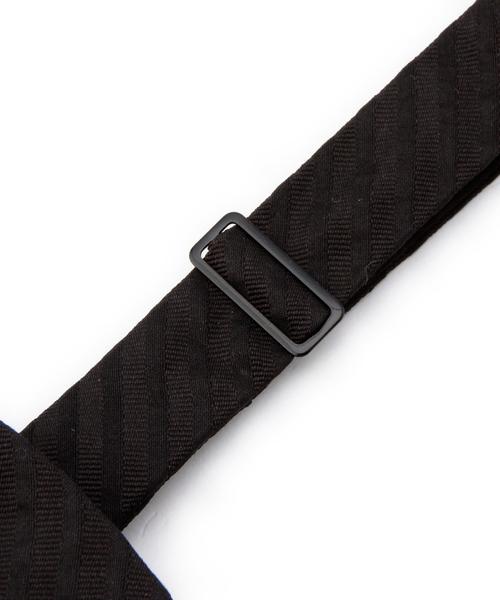 UNITED ARROWS(ユナイテッドアローズ)の「UA ジャカードサッカー ボウタイ(蝶ネクタイ・メンズ・オフホワイト/ブラック/ターコイズブルー/ネイビー・フリー)」の9枚目の写真