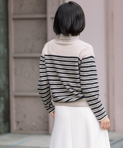 Munich（ミューニック）の「ブラッシュヤーン×メリノウールタートルネックトップス（ニット/セーター・レディース・ブラック/ベージュ/カーキ・FREE）」の20枚目の写真