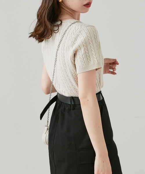 Chico(チコ)の「ショート丈ケーブル半袖チビニット(ニット/セーター・レディース・アイボリー/ブラック/ベージュ/グリーン・FREE)」の9枚目の写真