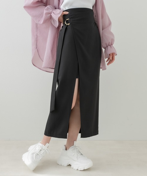 OLIVE des OLIVE（オリーブデオリーブ）の「ディーカンベルト付スリットスカート（スカート・レディース・チャコールグレー/ブラック/ブラウン/アイボリー・FREE）」の2枚目の写真