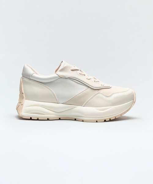 Lucida（ルシーダ）の「Alnair/ナチュラル厚底スニーカー（スニーカー・レディース・ホワイト/ブラック/ベージュ/パープル/ピンク/シルバー/ライトグリーン/アニマル/シルバー系その他/ピンクベージュ/ブルー系その他/インディゴブルー/ネイビー/ライトブラウン・38/39/35/36/37/40/41）」の20枚目の写真