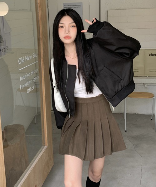 Jewelobe（ジュエローブ）の「パフスリーブショートブルゾン（ブルゾン・レディース・アイボリー/ブラック・FREE）」の5枚目の写真