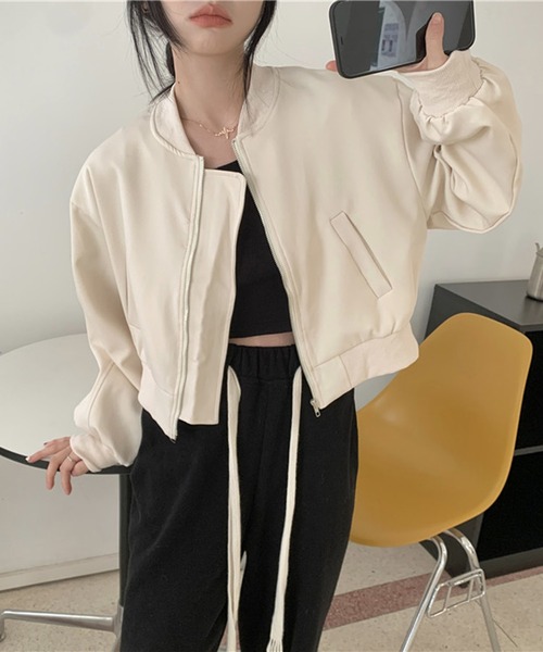 Jewelobe（ジュエローブ）の「パフスリーブショートブルゾン（ブルゾン・レディース・アイボリー/ブラック・FREE）」の15枚目の写真