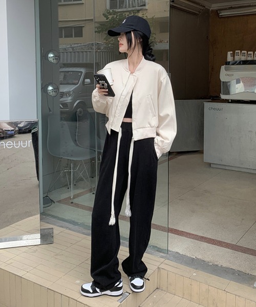 Jewelobe（ジュエローブ）の「パフスリーブショートブルゾン（ブルゾン・レディース・アイボリー/ブラック・FREE）」の21枚目の写真