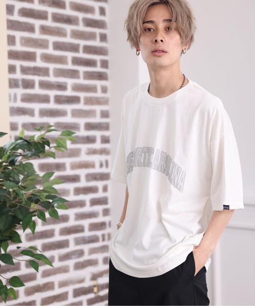 Craft Nicholson（クラフトニコルソン）の「オーバーサイズカレッジロゴ半袖Tシャツ（Tシャツ/カットソー・メンズ・ホワイト・FREE）」の2枚目の写真