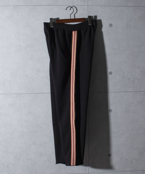 GLOSTER（グロスター）の「【GLOSTER/グロスター】リメイク サイドラインスウェットパンツ トラックパンツ（その他パンツ・メンズ・ブラック/グレー・M/L）」の4枚目の写真