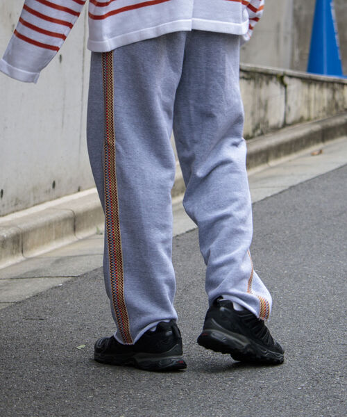 GLOSTER（グロスター）の「【GLOSTER/グロスター】リメイク サイドラインスウェットパンツ トラックパンツ（その他パンツ・メンズ・ブラック/グレー・M/L）」の17枚目の写真