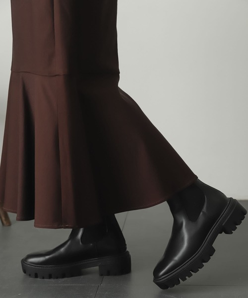 SENSE OF PLACE by URBAN RESEARCH（センスオブプレイスバイアーバンリサーチ）の「トラックソールサイドゴアブーツ（ブーツ・レディース・ブラック/アイボリー/ブラウン・MEDIUM/SMALL/LARGE）」の15枚目の写真