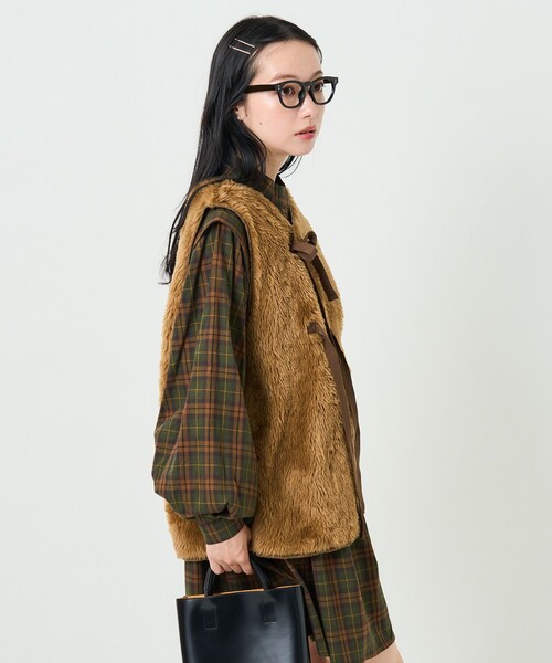 FREAK'S STORE（フリークスストア）の「リボン付ファーベスト（ベスト・レディース・ブラウン・ﾌﾘ-）」の6枚目の写真