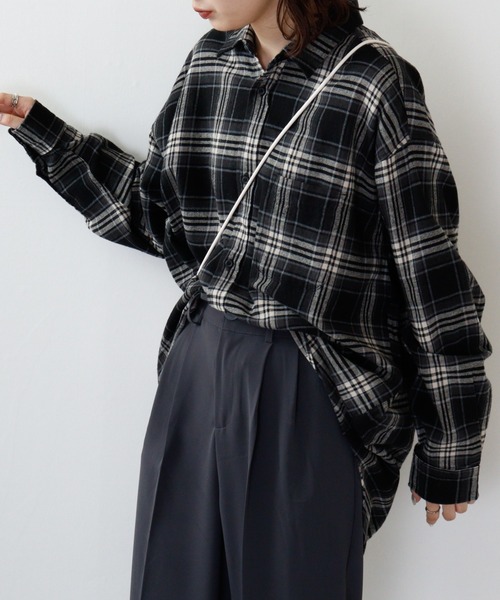 Limited Line Naive Magic(リミテッドラインナイーブマジック)の「レトロ ネルチェック レギュラーカラー オーバーシャツ(シャツ/ブラウス・メンズ・ホワイト/ブラック/ベージュ/レッド/イエロー/グリーン/グレー/ホワイト系その他/ブラック系その他3/ブラック系その他/ブラック系その他2/ネイビー・M/L)」の6枚目の写真