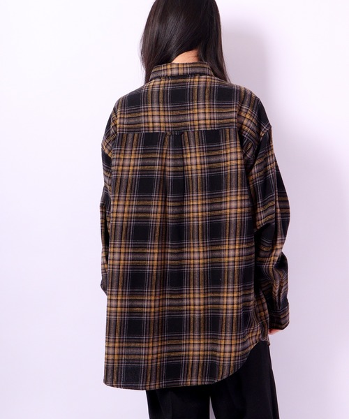 Limited Line Naive Magic(リミテッドラインナイーブマジック)の「レトロ ネルチェック レギュラーカラー オーバーシャツ(シャツ/ブラウス・メンズ・ホワイト/ブラック/ベージュ/レッド/イエロー/グリーン/グレー/ホワイト系その他/ブラック系その他3/ブラック系その他/ブラック系その他2/ネイビー・M/L)」の19枚目の写真