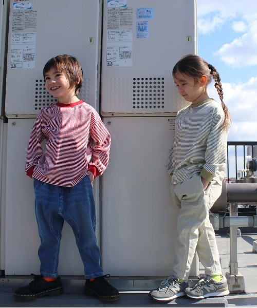 GROOVY COLORS(グルービーカラーズ)の「天竺ボーダー 長袖 Tシャツ(Tシャツ/カットソー・キッズ・ライトカーキ/レッド/ブラック・110/100/120/90)」の7枚目の写真