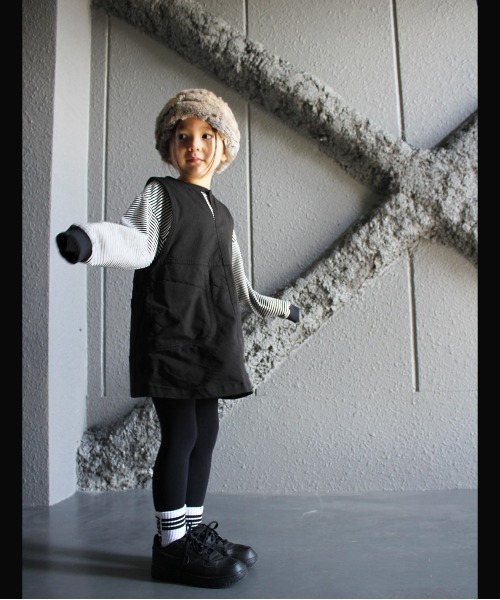 GROOVY COLORS(グルービーカラーズ)の「天竺ボーダー 長袖 Tシャツ(Tシャツ/カットソー・キッズ・ライトカーキ/レッド/ブラック・110/100/120/90)」の9枚目の写真