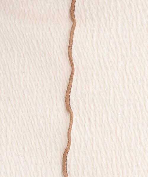 Cutie Blonde(キューティーブロンド)の「◆【1枚でも映える】配色メロウトップス(Tシャツ/カットソー・レディース・ブラック/ダークブラウン/ホワイト系・02/03/01)」の6枚目の写真