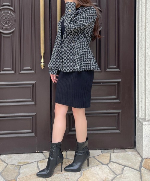 Julia Boutique（ジュリアブティック）の「ポインテッドトゥショートブーツ/22501（ブーツ・レディース・ベージュ/ブラック/アイボリー/グレー/ブラック系・L/3L/S/M/LL）」の14枚目の写真