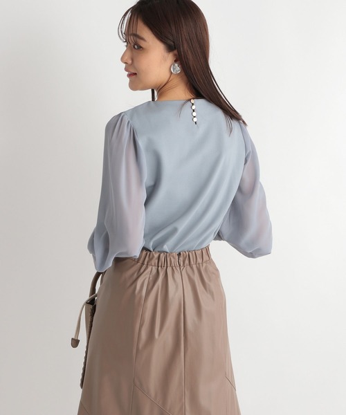 Andemiu（アンデミュウ）の「ソデフハクボートネックカットソー167391（Tシャツ/カットソー・レディース・ブラック/ベージュ/ブルー/ボルドー・FREE）」の5枚目の写真