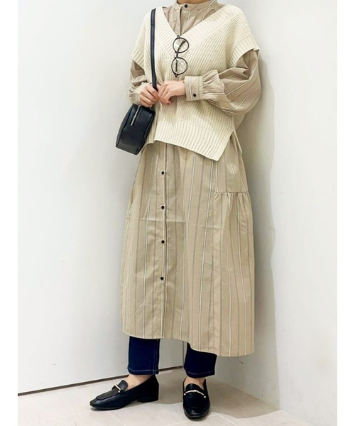 Lugnoncure(ルノンキュール)の「タイプライター脇ティアードワンピース(ワンピース・レディース・ブラック/ベージュ/ネイビー・フリ-)」の12枚目の写真