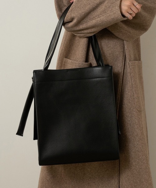 Amiur（エミレ）の「leather handle link bag（ハンドバッグ）」 WEAR