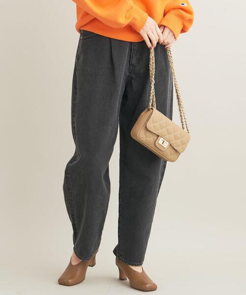 BEAUTY&YOUTH UNITED ARROWS（ビューティーアンドユースユナイテッドアローズ）の「コットンデニム タック5ポケット カーブパンツ -ウォッシャブル-（デニムパンツ・レディース・ブラック/コバルトブルー/ホワイト・S/M）」の9枚目の写真