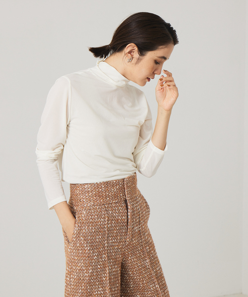 qualite（カリテ）の「シアタートルカットソー（Tシャツ/カットソー・レディース・オフホワイト/ブラック・フリー）」の2枚目の写真