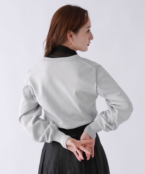 BABYLONE(バビロン)の「高橋夏果さんコラボアイテム / ホールガーメントフレアニット(カーディガン/ボレロ・レディース・ダークネイビー/ライトグレー・フリー)」の8枚目の写真