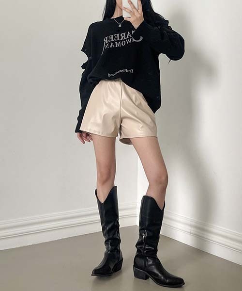 BEIDELLI（ベイデリー）の「[BELLIDE MADE] ウエストゴムフェイクレザーショートパンツ（その他パンツ・レディース・ベージュ/ブラック・FREE）」の16枚目の写真
