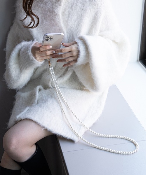 Chico（チコ）の「パールスマホショルダーストラップ（スマホグッズ・レディース・ホワイト/シルバー・FREE）」の3枚目の写真