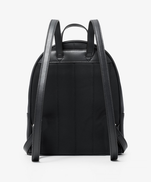 MICHAEL KORS（マイケルコース）の「KENLY バックパック ミディアム  
