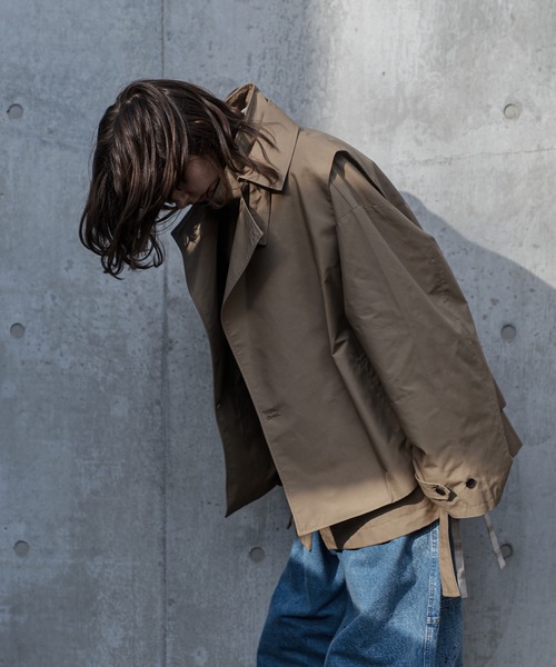 shiki tokyo（シキトウキョウ）の「Oversized Trench Vest / オーバーサイズトレンチベスト（ベスト・メンズ・チャコールグレー/ベージュ・SMALL/MEDIUM/LARGE）」の17枚目の写真