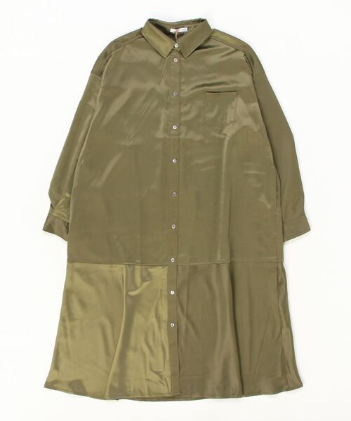 sandy(サンディー)の「【sandy】厚手サテンレギュラーカラーフレアーシャツワンピース(ワンピース・レディース・カーキ/ブルー/ブラック・FREE)」の3枚目の写真