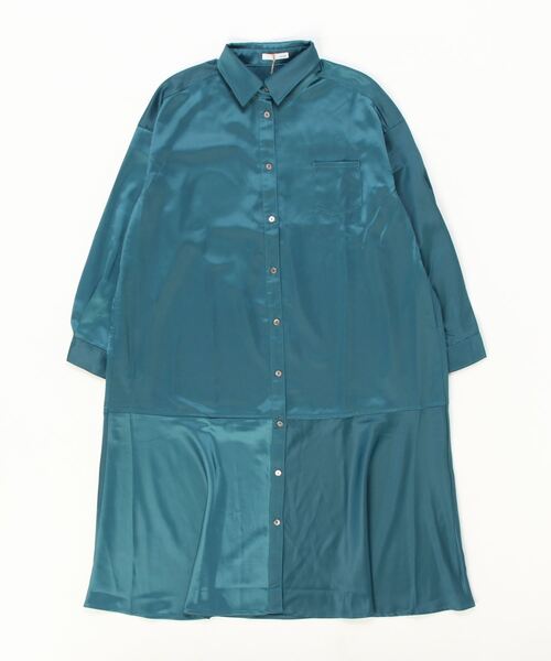 sandy(サンディー)の「【sandy】厚手サテンレギュラーカラーフレアーシャツワンピース(ワンピース・レディース・カーキ/ブルー/ブラック・FREE)」の1枚目の写真