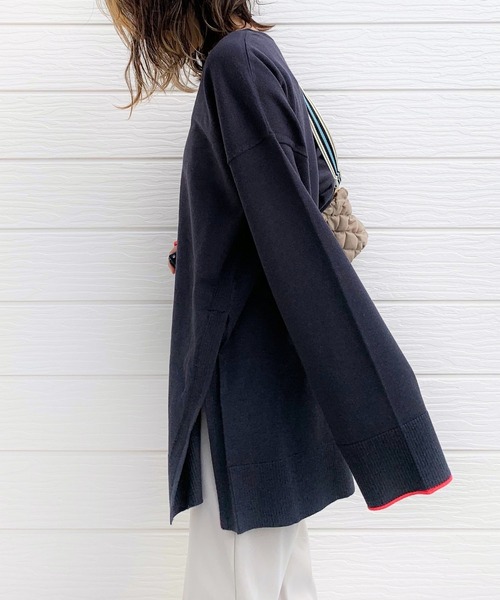 Q（キュー）の「サイドスリットVネックニット（ニット/セーター・レディース・ラベンダー/チャコールグレー・MEDIUM）」の7枚目の写真