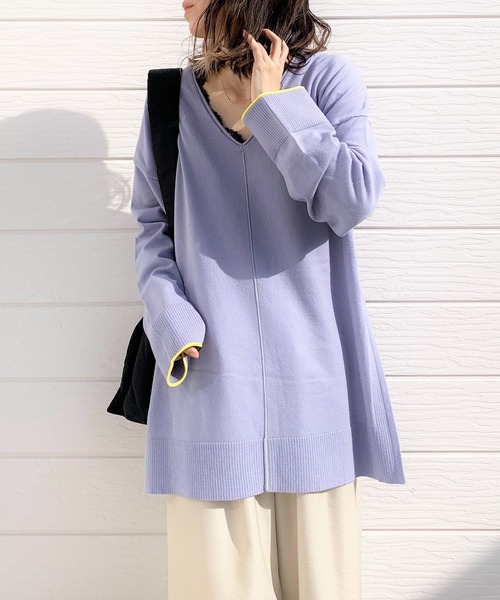 Q（キュー）の「サイドスリットVネックニット（ニット/セーター・レディース・ラベンダー/チャコールグレー・MEDIUM）」の14枚目の写真