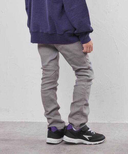 coen（コーエン）の「イージースキニーパンツ23SS（チノパンツ・キッズ・ライトグレー/ブラック/ベージュ・100/110/120/130/140/150）」の13枚目の写真