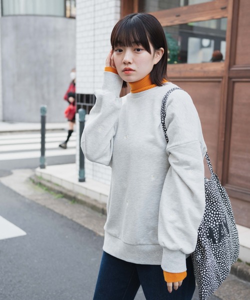 WEGO(ウィゴー)の「WEGO/総柄刺繍スウェット(スウェット・レディース・ブラック/グレー系その他/ブルー/ホワイト/パープル/杢グレー・FREE)」の14枚目の写真