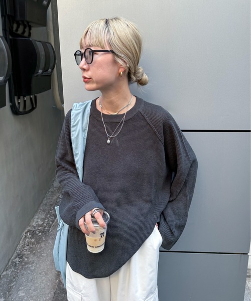 feepur（フェピュール）の「【ハンドウォッシャブル】サーマルライクオーバーニット（ニット/セーター・レディース・オレンジ/ブルー/ブラック/オフホワイト/ピンク・MEDIUM）」の3枚目の写真