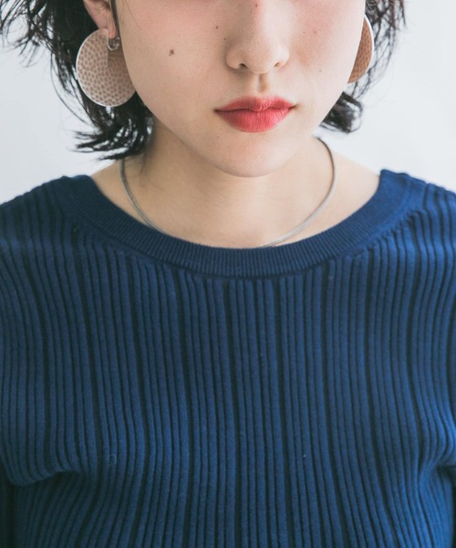KBF(ケイビーエフ)の「ボリュームサークルメタルイヤリング(イヤリング・レディース・シルバー/ゴールド・ONE)」の6枚目の写真