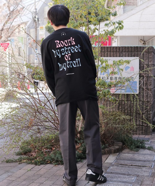 ROARK REVIVAL(ロアークリバイバル)の「ROARK REVIVAL/ロアークリバイバル "B.S.B.T" LS TEE グラフィック ロンT(Tシャツ/カットソー・メンズ・ブラック/ホワイト・L/XL/M)」の5枚目の写真