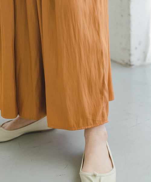 ITEMS URBANRESEARCH（アイテムズ アーバンリサーチ）の「イージーガウチョパンツ（その他パンツ・レディース・ベージュ/キャメル/ブラック・FREE）」の9枚目の写真