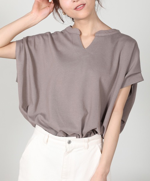 aity（アイティ）の「ヘンリーネックノースリーブ（Tシャツ/カットソー・レディース・パープル/チャコール/モカ/ブラック/アイボリー/ワイン・M）」の4枚目の写真