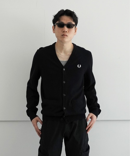 FRED PERRY(フレッドペリー)の「FRED PERRY CLASSIC CARDIGAN(カーディガン/ボレロ・メンズ・ブラック/ネイビー・S)」の2枚目の写真