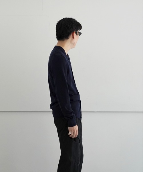 FRED PERRY(フレッドペリー)の「FRED PERRY CLASSIC CARDIGAN(カーディガン/ボレロ・メンズ・ブラック/ネイビー・S)」の5枚目の写真