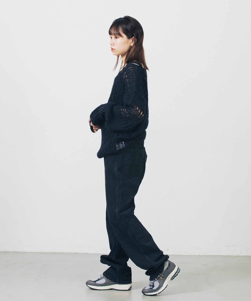 TheOpen Product(ザオープンプロダクト)の「THE OPEN PRODUCT/IRREGULAR NETTED SWEATER/GTO223KT005(ニット/セーター・レディース・ブラック/オフホワイト・1)」の4枚目の写真
