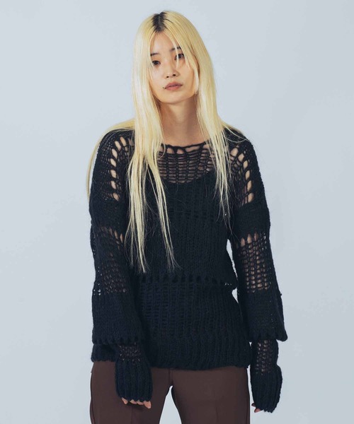 TheOpen Product(ザオープンプロダクト)の「THE OPEN PRODUCT/IRREGULAR NETTED SWEATER/GTO223KT005(ニット/セーター・レディース・ブラック/オフホワイト・1)」の9枚目の写真