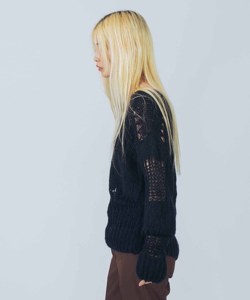 TheOpen Product(ザオープンプロダクト)の「THE OPEN PRODUCT/IRREGULAR NETTED SWEATER/GTO223KT005(ニット/セーター・レディース・ブラック/オフホワイト・1)」の10枚目の写真